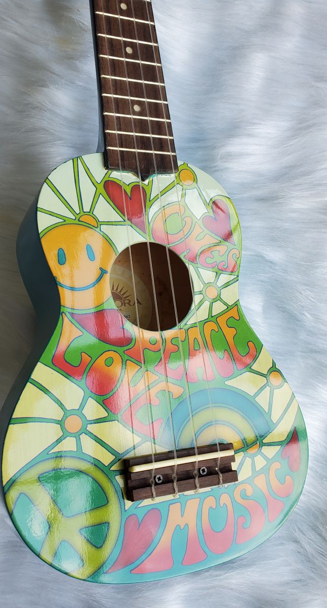 Đàn Ukulele Aurora Peace
