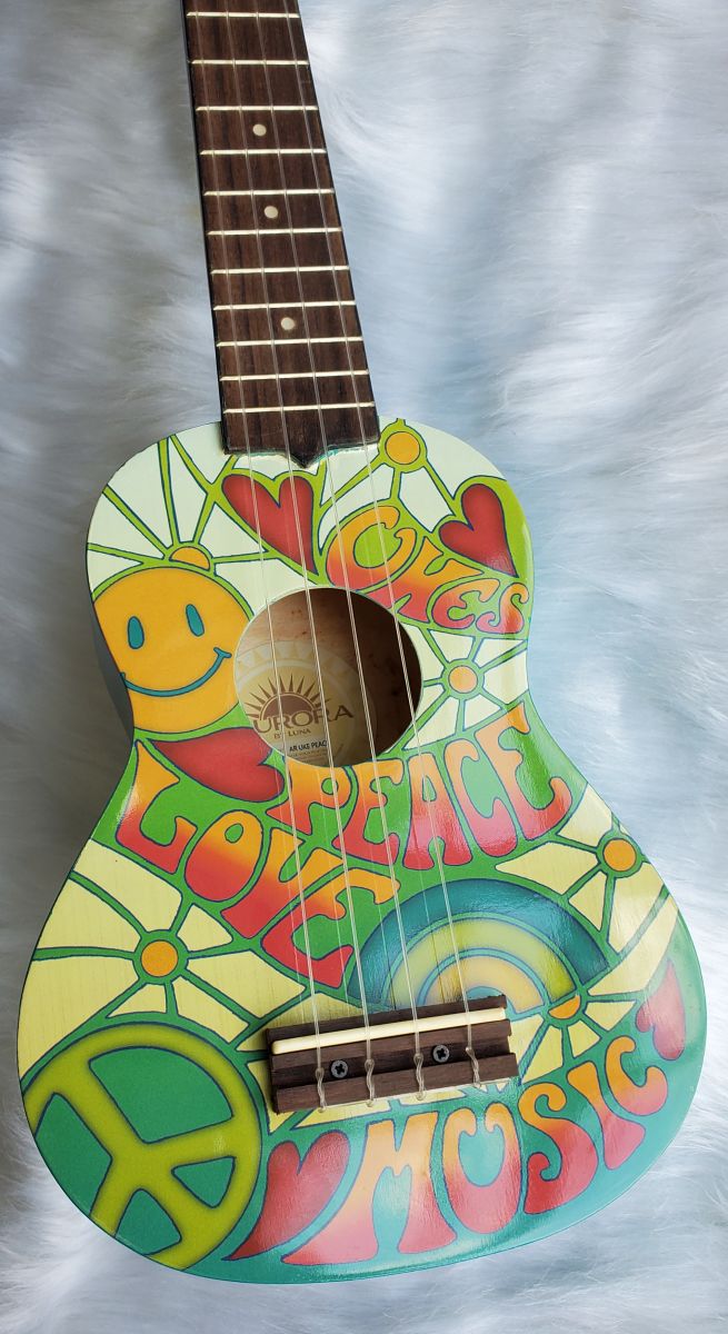 Đàn Ukulele Aurora Peace